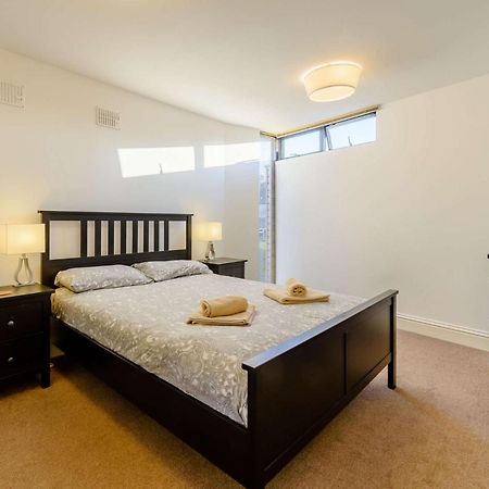 Вилла 3 Bed Property In Eastbourne Ehc11 Экстерьер фото