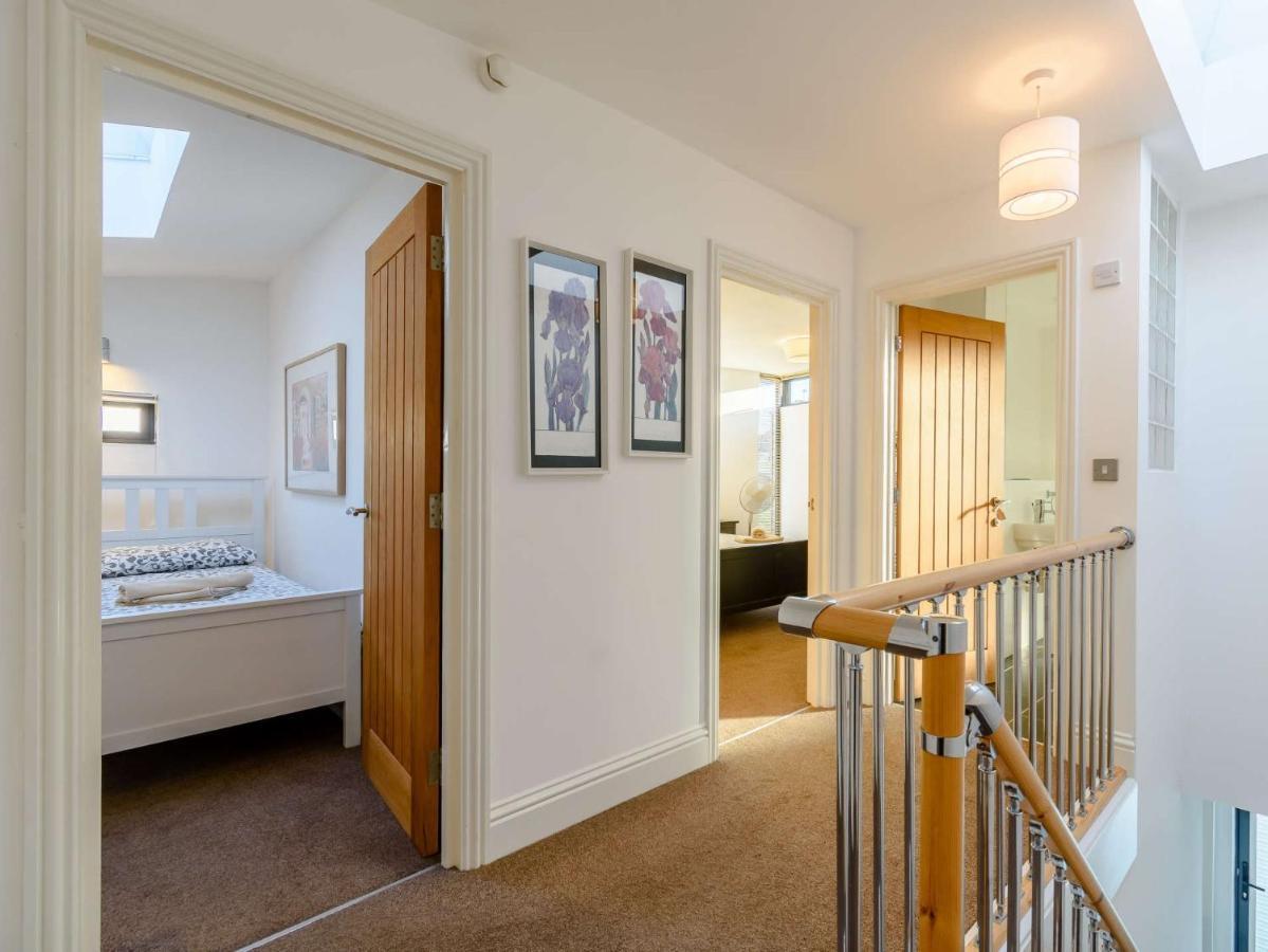 Вилла 3 Bed Property In Eastbourne Ehc11 Экстерьер фото